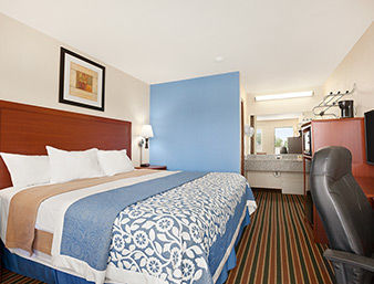 Days Inn By Wyndham Champaign/Urbana Exterior photo